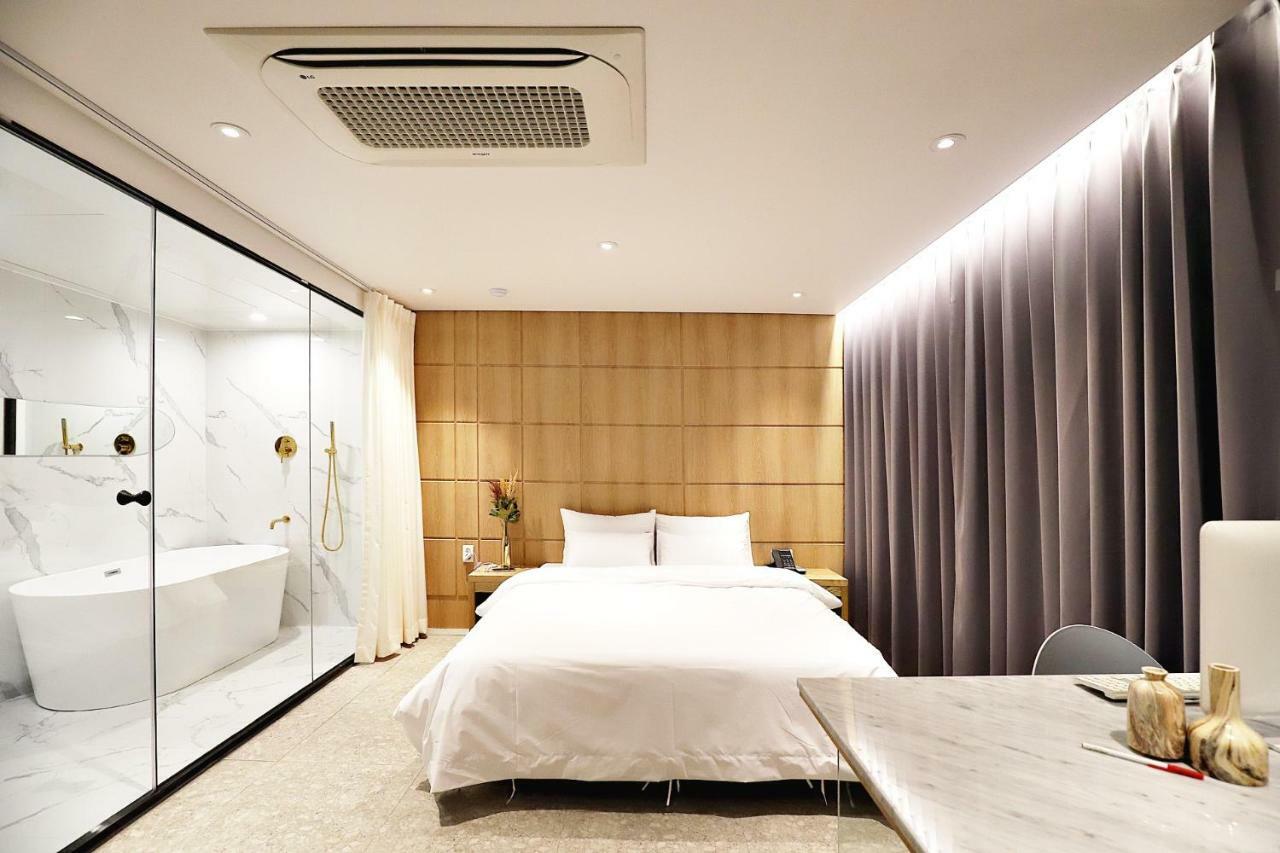 Biennale Hotel Gwangju Metropolitan City Bagian luar foto